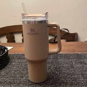 Stanley Quencher 40 oz